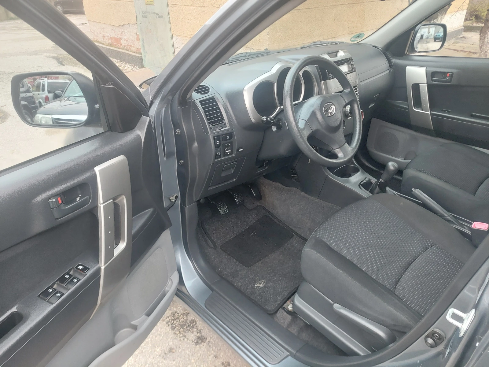 Daihatsu Terios 4х4-ТОП СЪСТОЯНИЕ - изображение 10