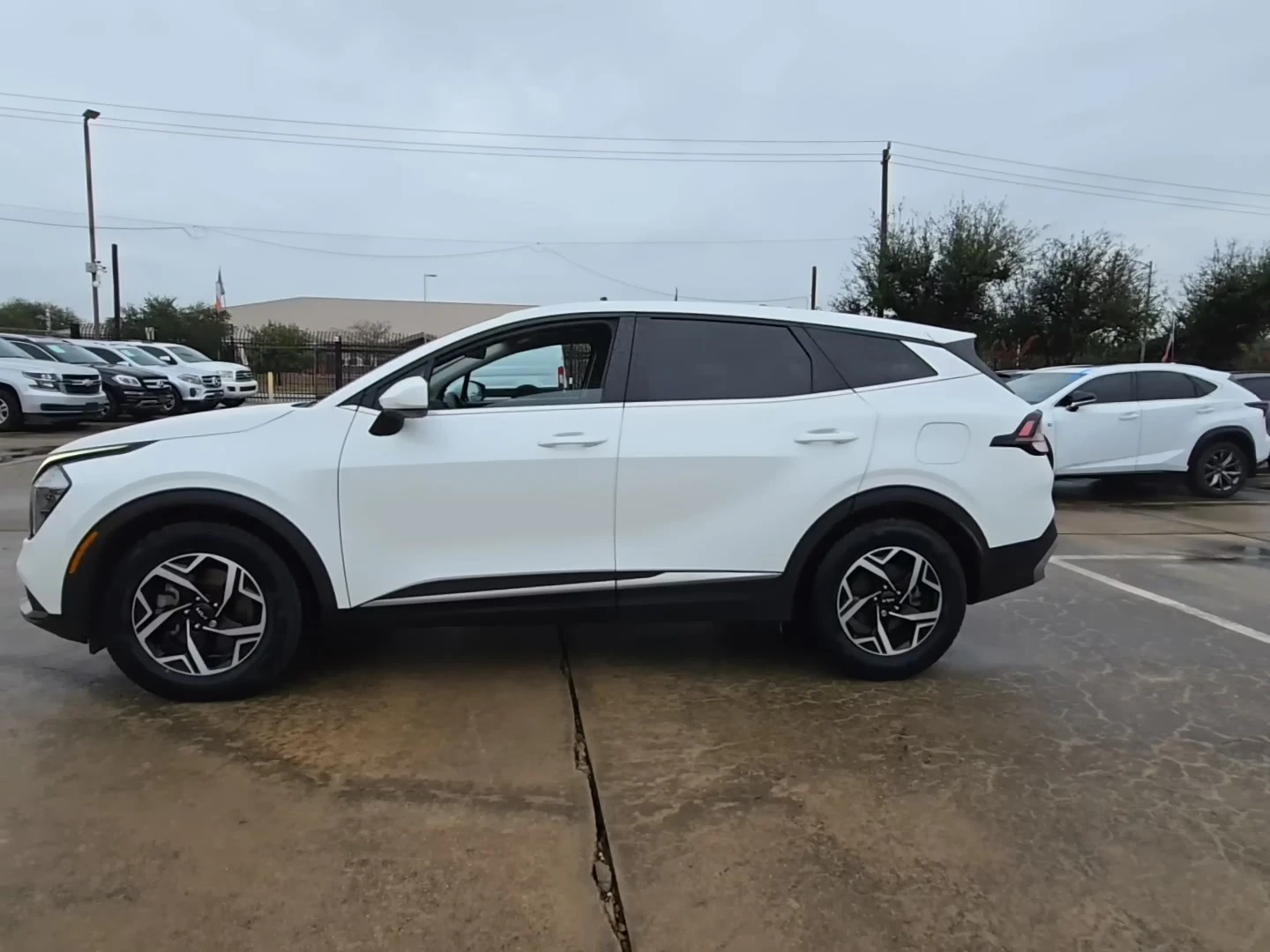 Kia Sportage LX - изображение 2