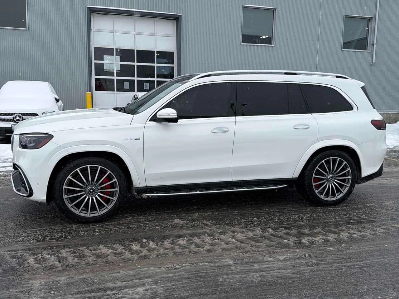 Mercedes-Benz GLS * AMG 63 * ПОДГРЕВ* KEYLESS* ПАНО*  - изображение 2