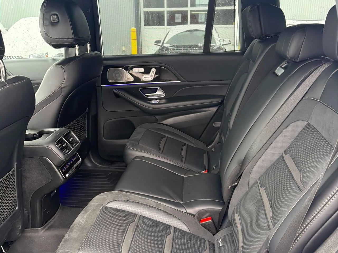 Mercedes-Benz GLS * AMG 63 * ПОДГРЕВ* KEYLESS* ПАНО*  - изображение 10