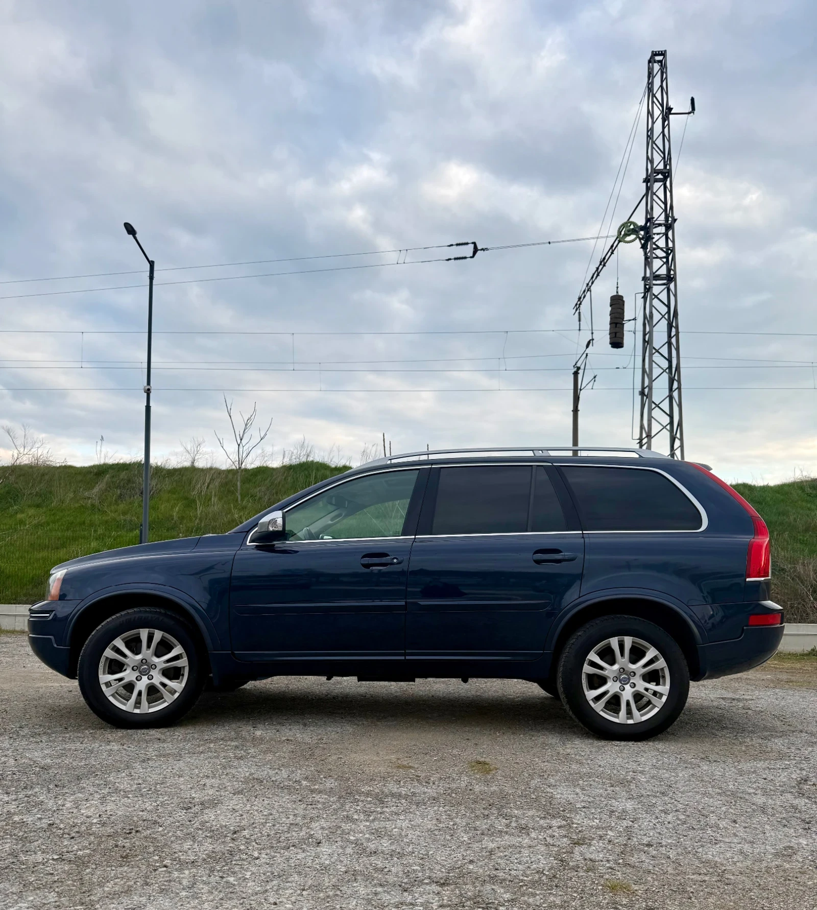 Volvo Xc90 3.2i 4x4 7 места перфектен, снимка 3 - Автомобили и джипове - 53999371