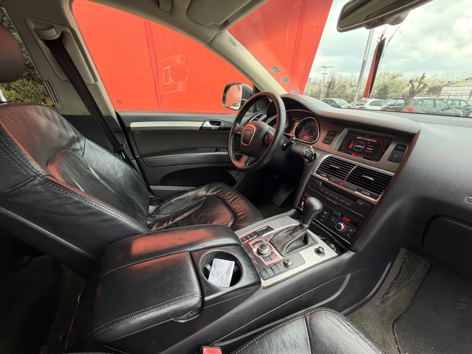 Audi Q7 3.0TDI* Обслужен* Регистриран, снимка 9 - Автомобили и джипове - 54056627