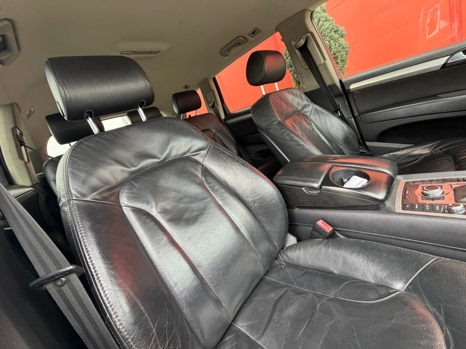 Audi Q7 3.0TDI* Обслужен* Регистриран, снимка 11 - Автомобили и джипове - 54056627