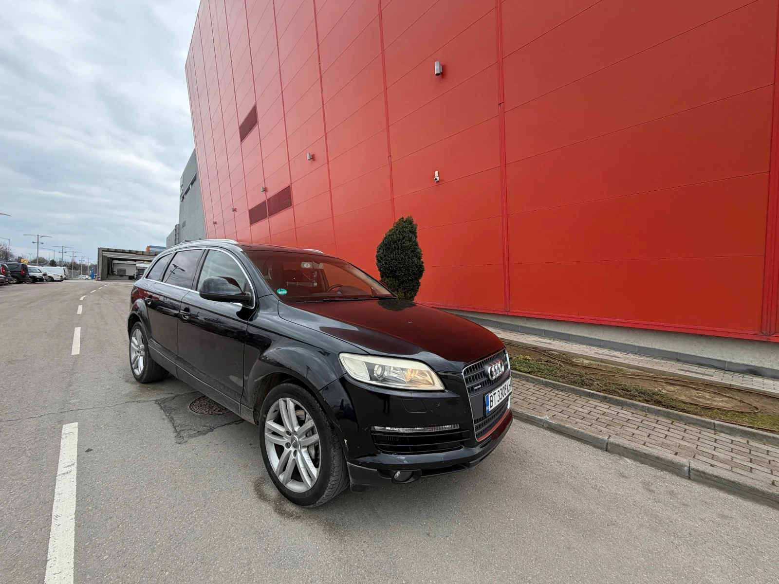 Audi Q7 3.0TDI* Обслужен* Регистриран, снимка 2 - Автомобили и джипове - 54056627