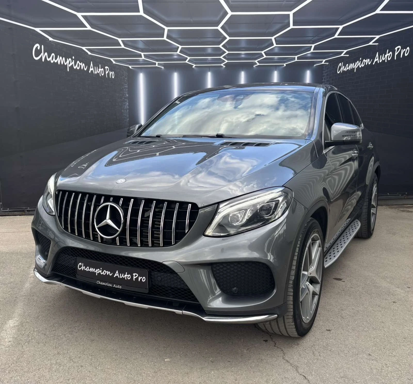 Mercedes-Benz GLE 350 Coupe AMG, снимка 2 - Автомобили и джипове - 54129549