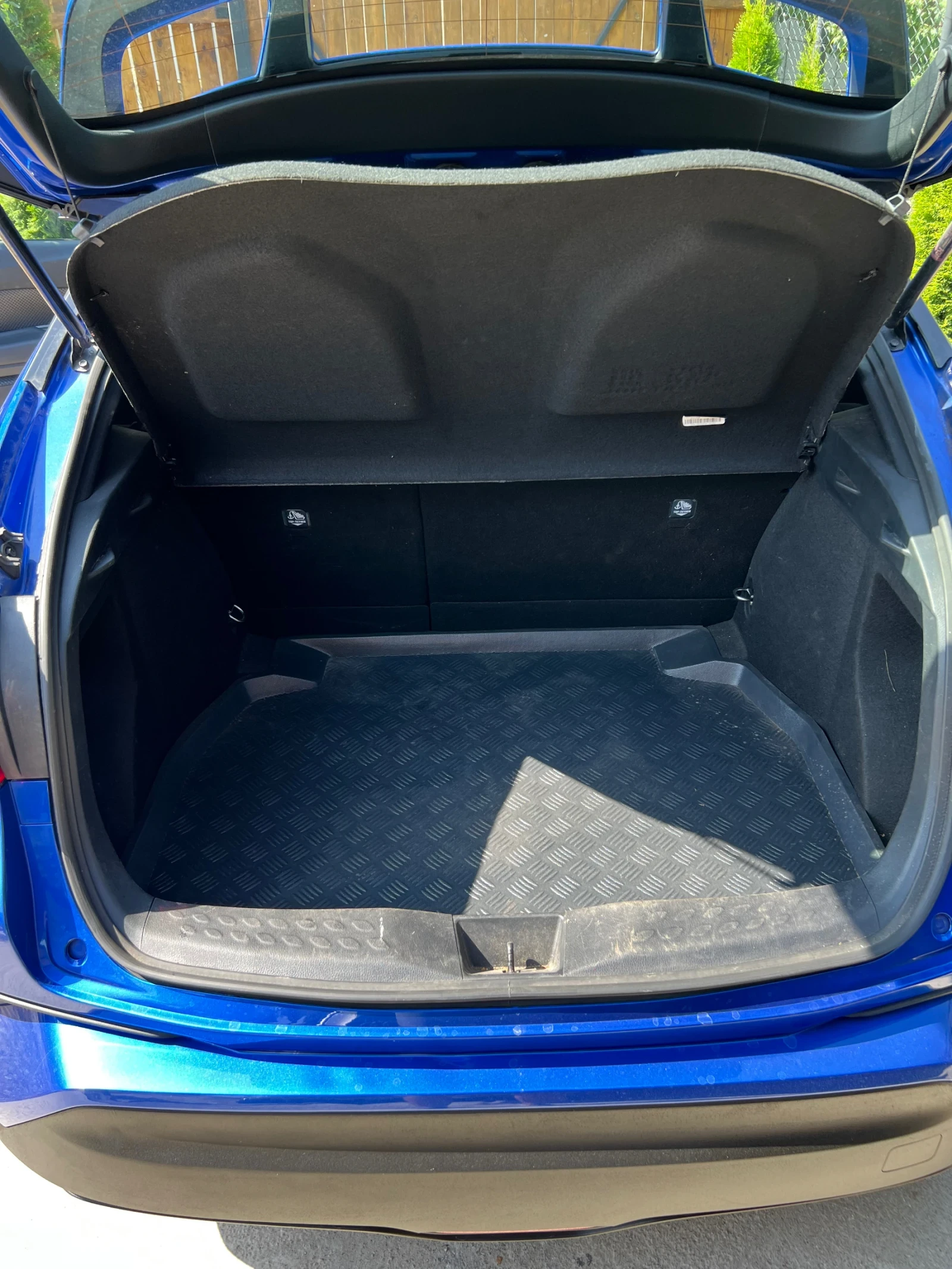 Toyota C-HR, снимка 10 - Автомобили и джипове - 55842967