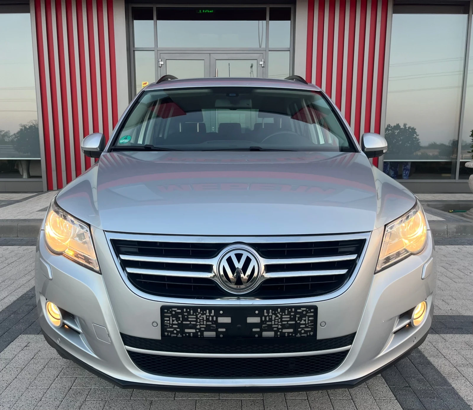 VW Tiguan 2.0TDI/подгрев, снимка 2 - Автомобили и джипове - 55892188
