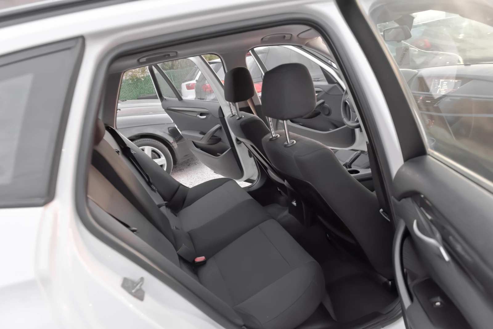 BMW X1 18d Obslujen 100% | Mobile.bg � ����������� 13