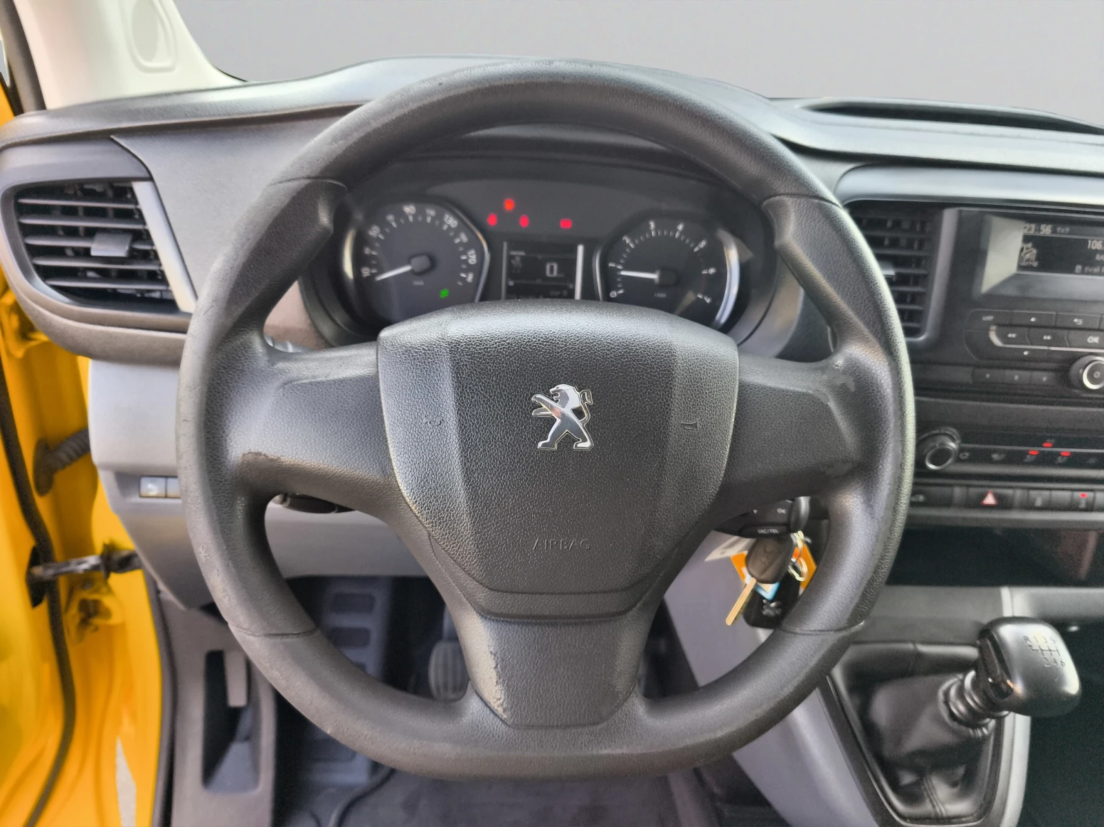 Peugeot Expert Long 2.0 BlueHDi 120 S&S BVM6 E6/1910R25 - изображение 9