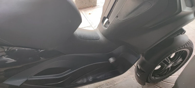 Piaggio Mp3 300hpe LT, снимка 9 - Мотоциклети и мототехника - 51719171