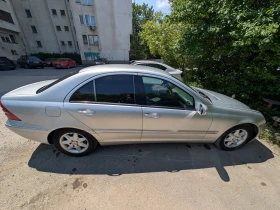 Mercedes-Benz C 200, снимка 3