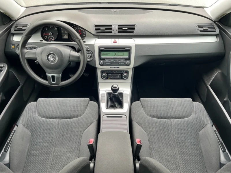 VW Passat 2.0TDi EURO 5A ПЕРФЕКТЕН, снимка 7 - Автомобили и джипове - 50277923