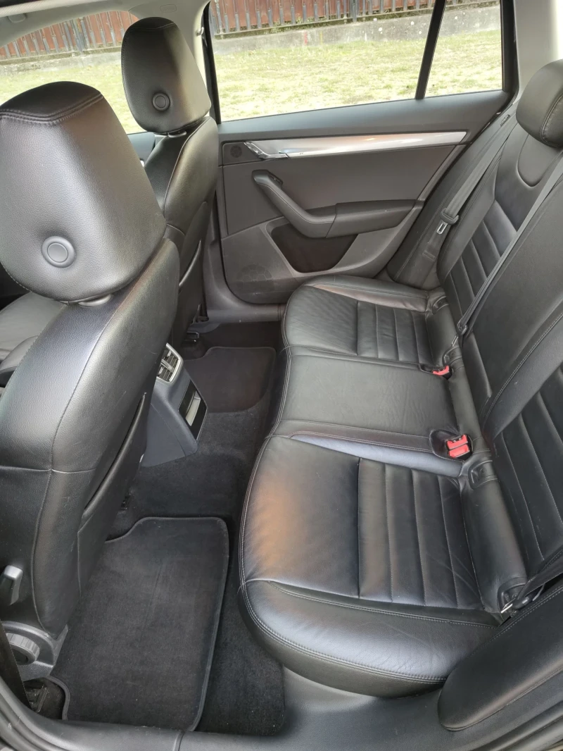 Skoda Octavia 1.8TFSI* DISTRONIC * ЕВРО 6, снимка 6 - Автомобили и джипове - 52944776