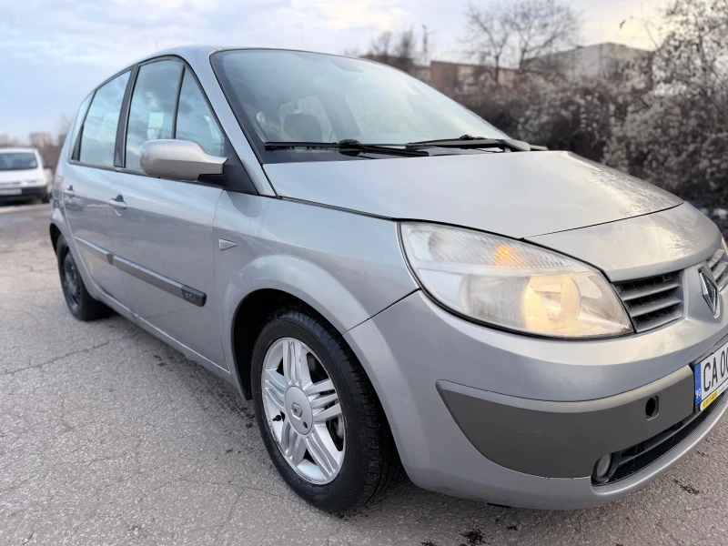 Renault Scenic, снимка 2 - Автомобили и джипове - 52668609
