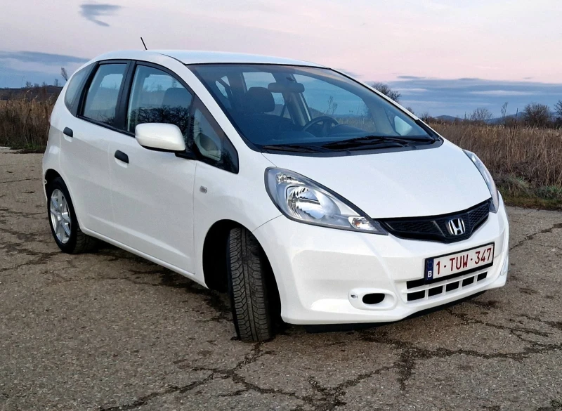 Honda Jazz 1.2куб.90к.с. 2012г. , снимка 2 - Автомобили и джипове - 53138169