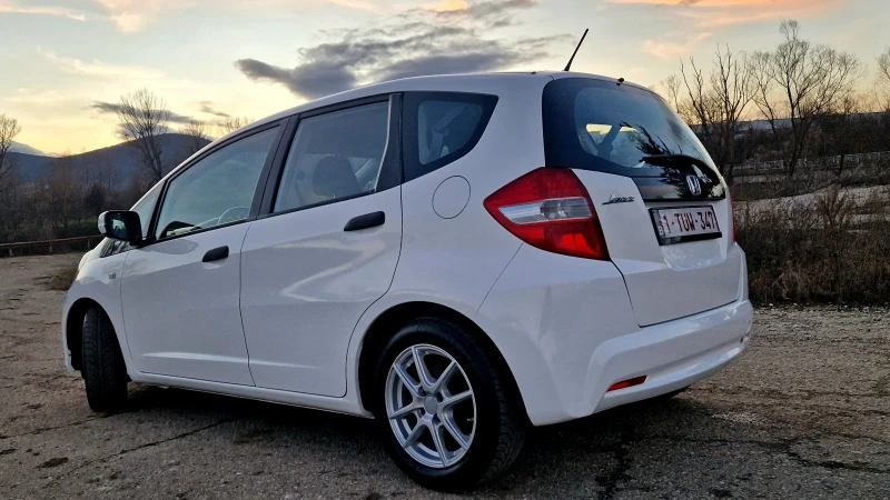 Honda Jazz 1.2куб.90к.с. 2012г. , снимка 4 - Автомобили и джипове - 53138169