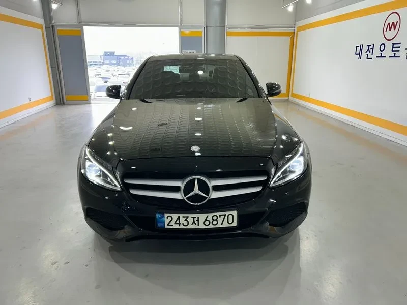 Mercedes-Benz C 200 2.0, снимка 2 - Автомобили и джипове - 54278011