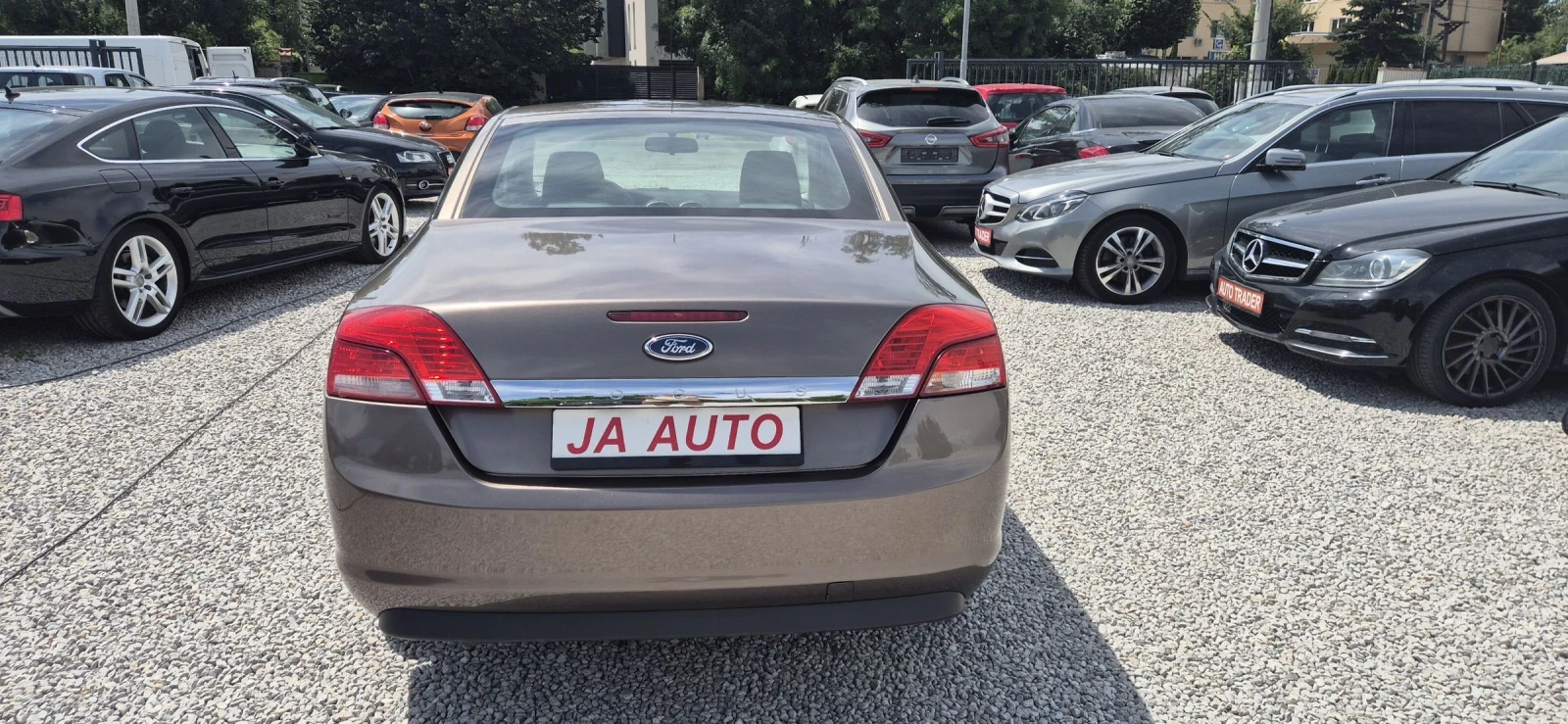 Ford Focus 2.0-145кс.КЛИМА - изображение 6