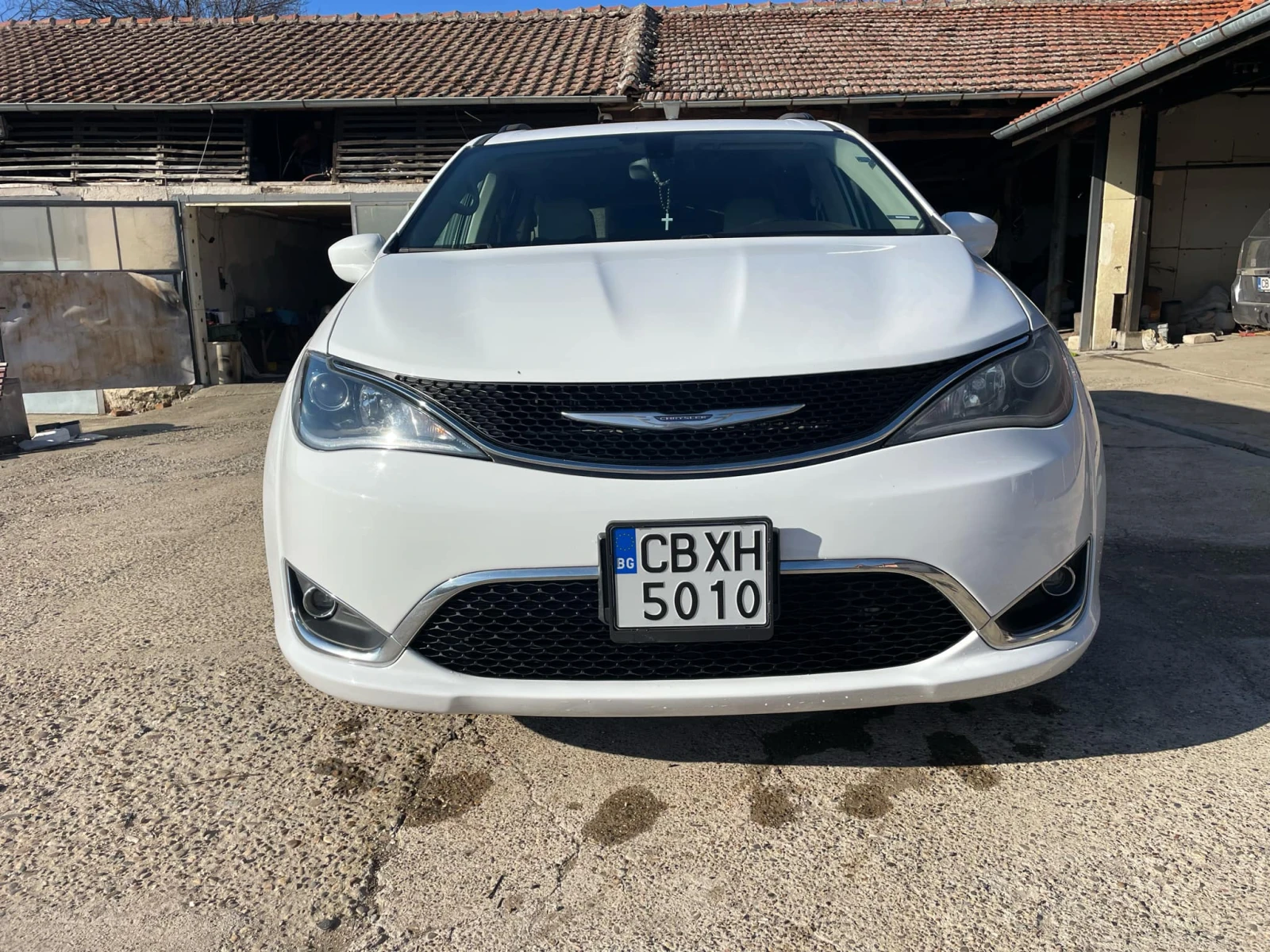 Chrysler Pacifica --3. 6 VVT - изображение 2