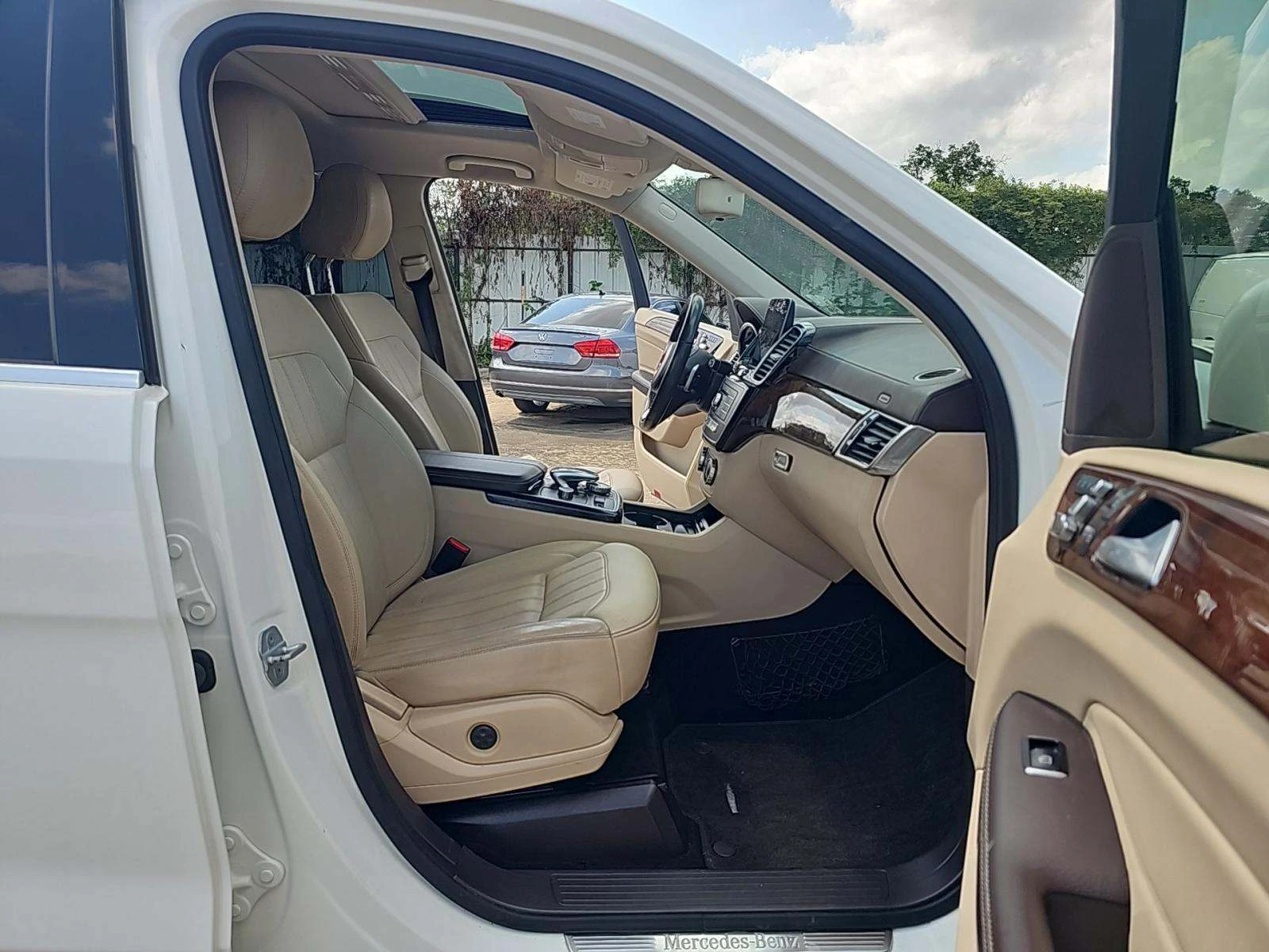 Mercedes-Benz GLS 450 LANE ASSIST* 7МЕСТА* ПАНОРАМА* KEYLESS* CARPLAY* М - изображение 9