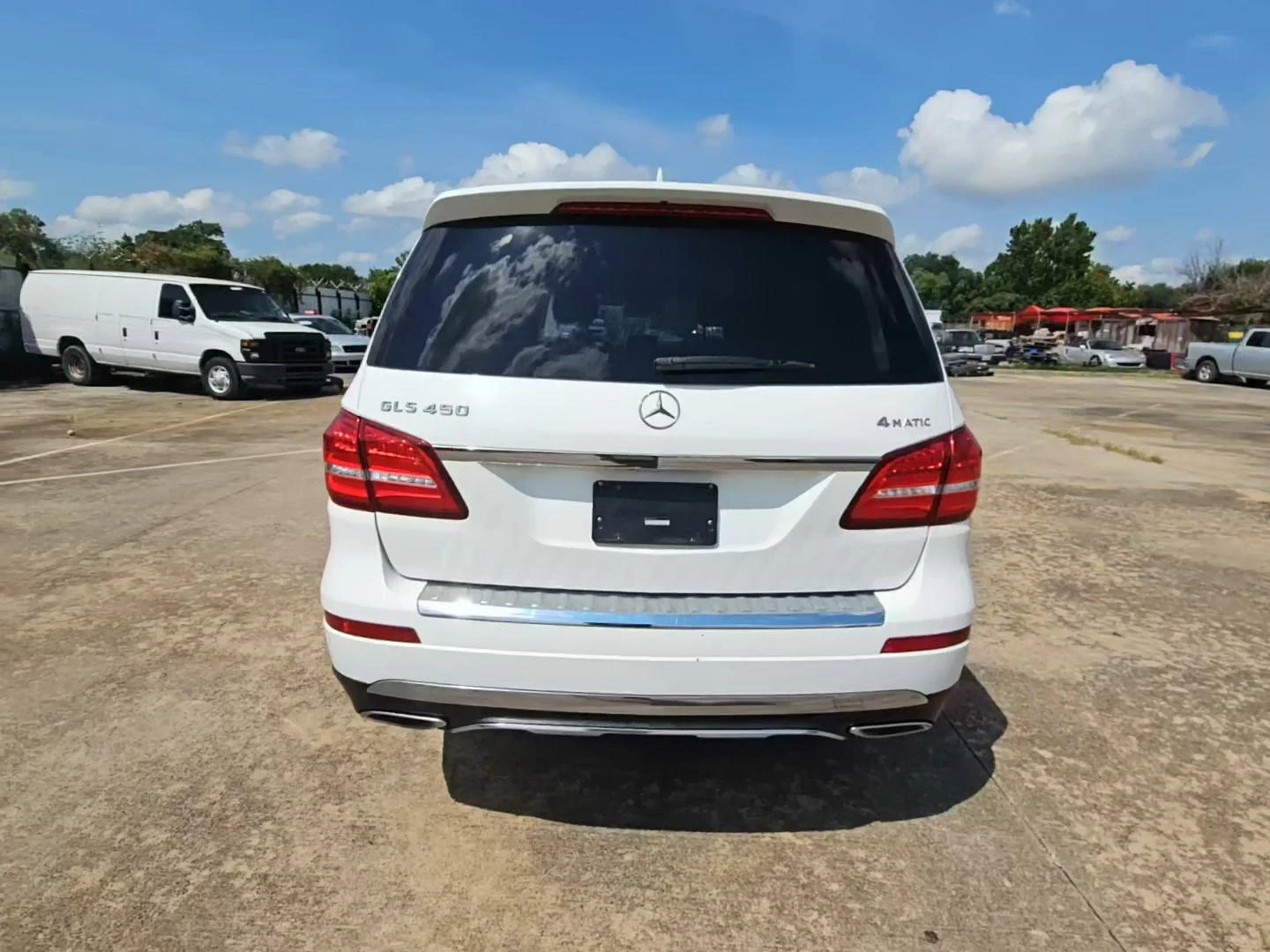 Mercedes-Benz GLS 450 LANE ASSIST* 7МЕСТА* ПАНОРАМА* KEYLESS* CARPLAY* М - изображение 2