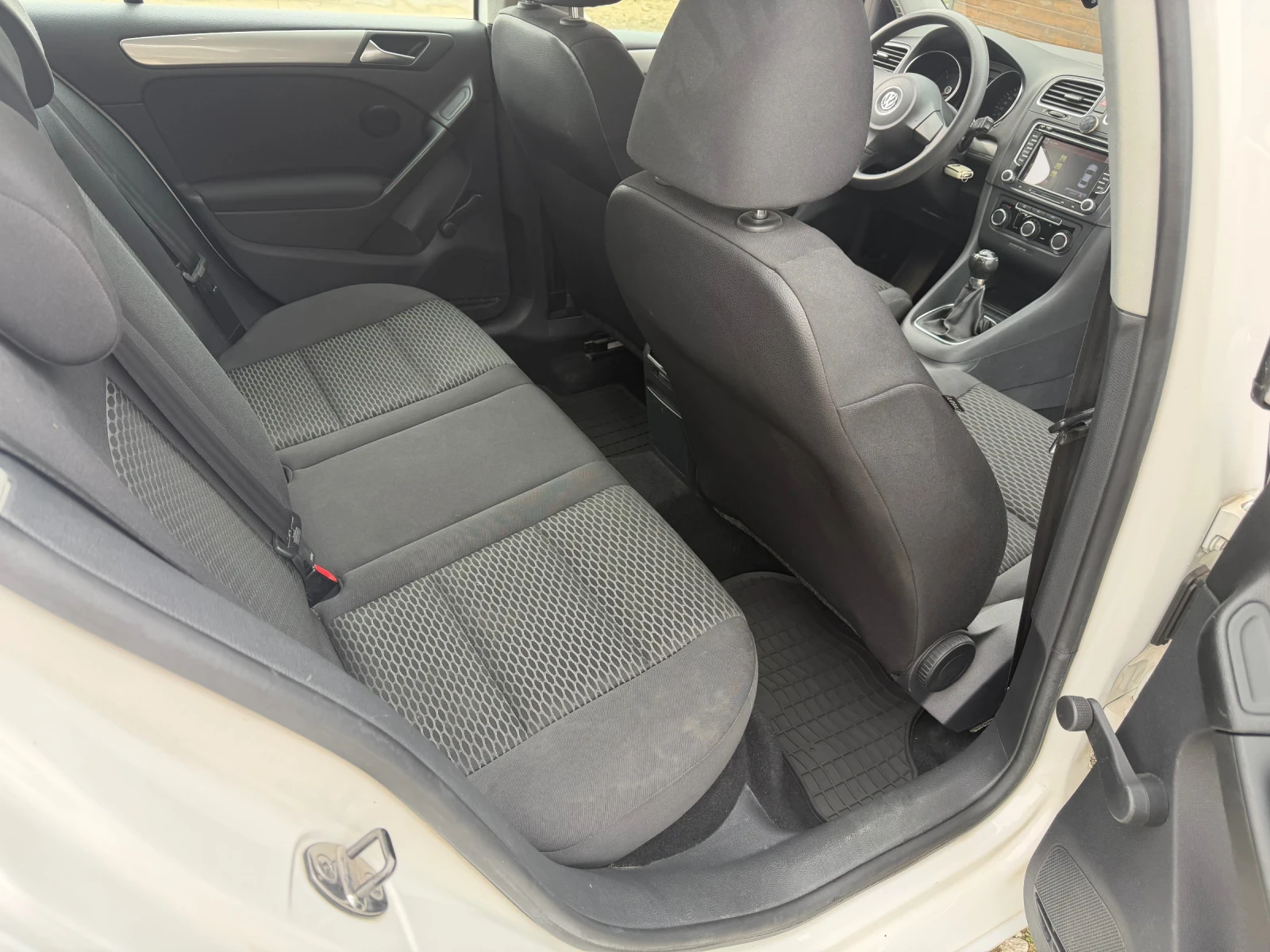 VW Golf 1.6 - изображение 9