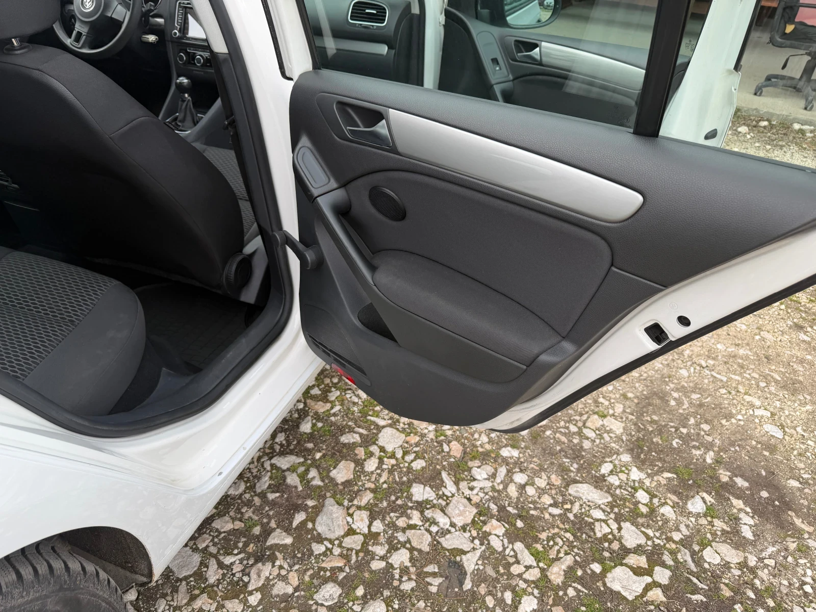 VW Golf 1.6 | Mobile.bg � ����������� 11