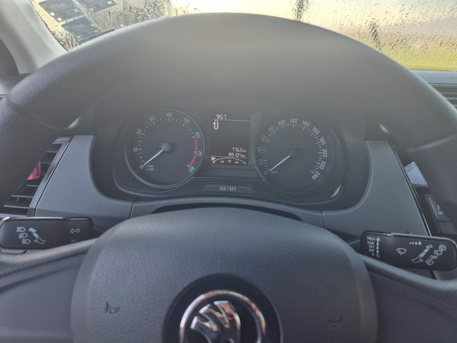 Skoda Fabia, снимка 2 - Автомобили и джипове - 53842809