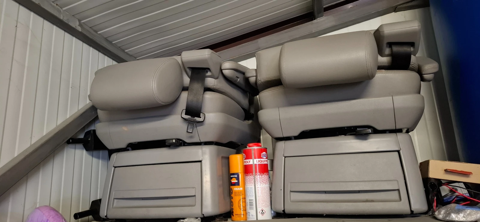 VW Multivan BiTDI Highline, снимка 17 - Автомобили и джипове - 54406523