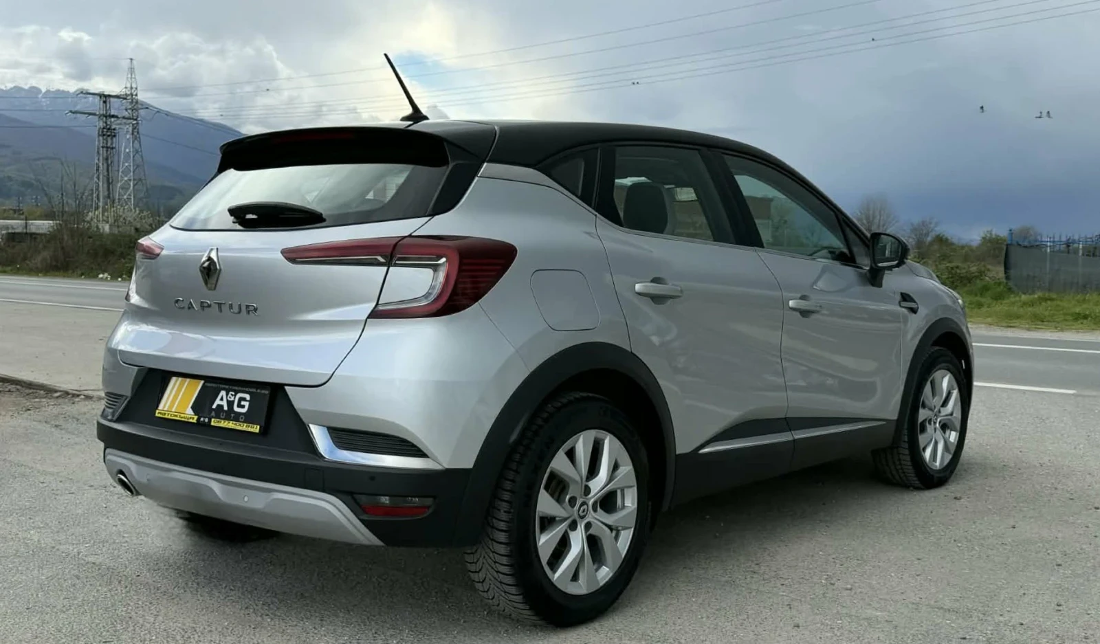 Renault Captur 1.5DCI AUTOMATIC, снимка 6 - Автомобили и джипове - 54102637