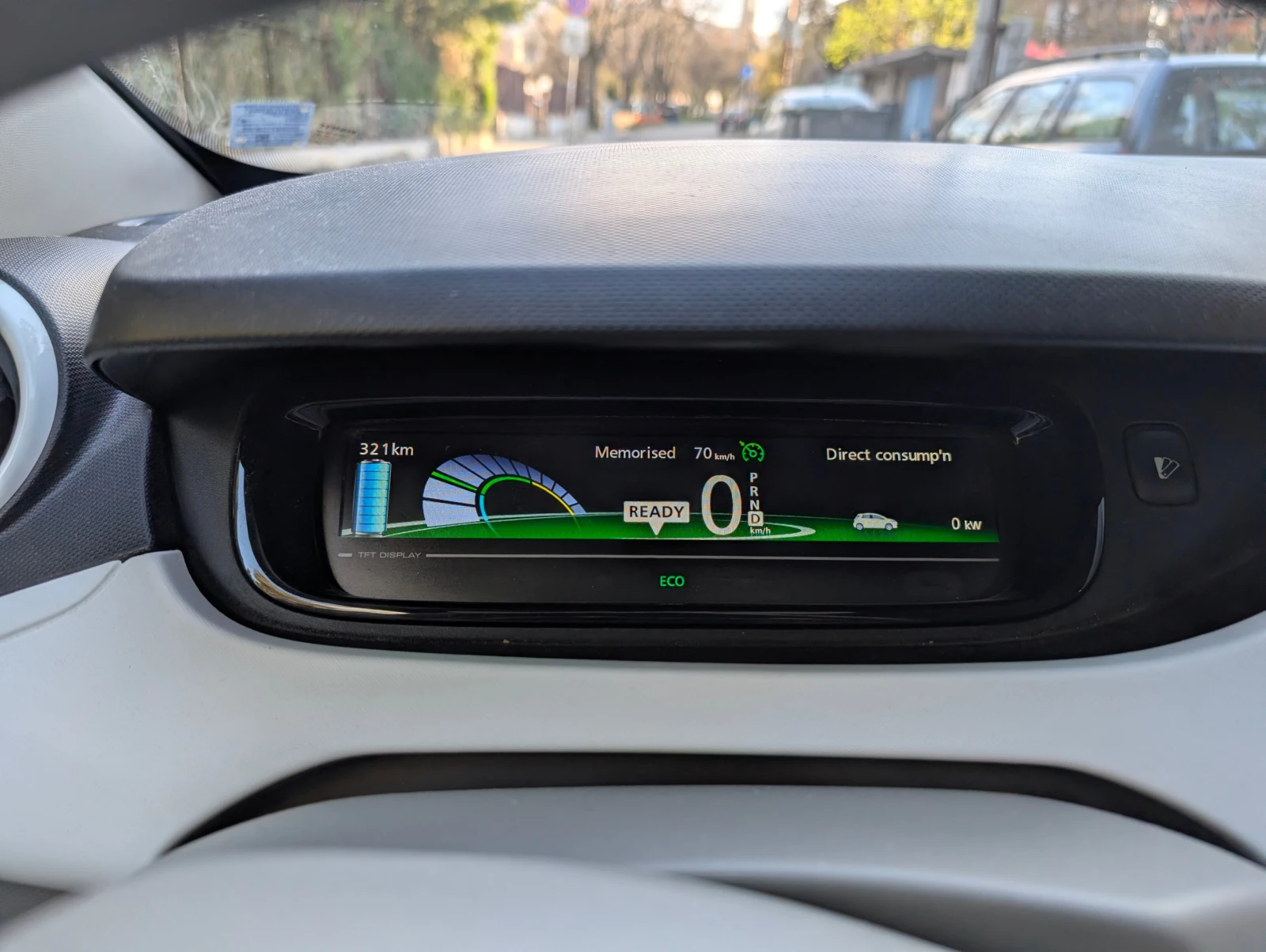 Renault Zoe, снимка 4 - Автомобили и джипове - 54151078