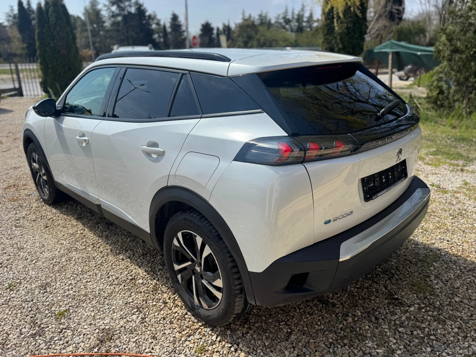 Peugeot 2008 50 kWh Термопомпа Germany, снимка 7 - Автомобили и джипове - 54181376