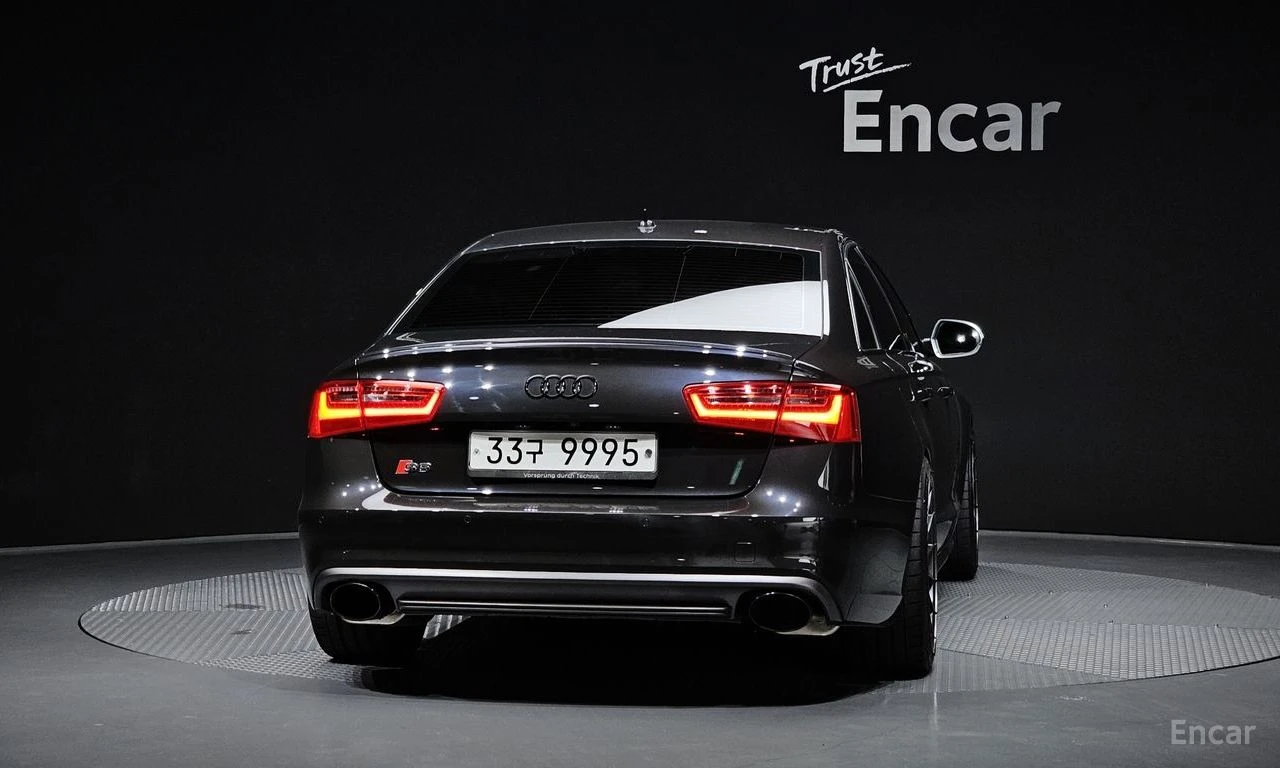 Audi S6 * EXHAUST TUNNING* ПОДГРЕВ* ХЕДЪП* ШИБЕДАХ* ТОП, снимка 4 - Автомобили и джипове - 54366399