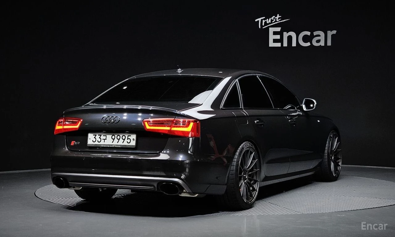 Audi S6 * EXHAUST TUNNING* ПОДГРЕВ* ХЕДЪП* ШИБЕДАХ* ТОП, снимка 3 - Автомобили и джипове - 54366399