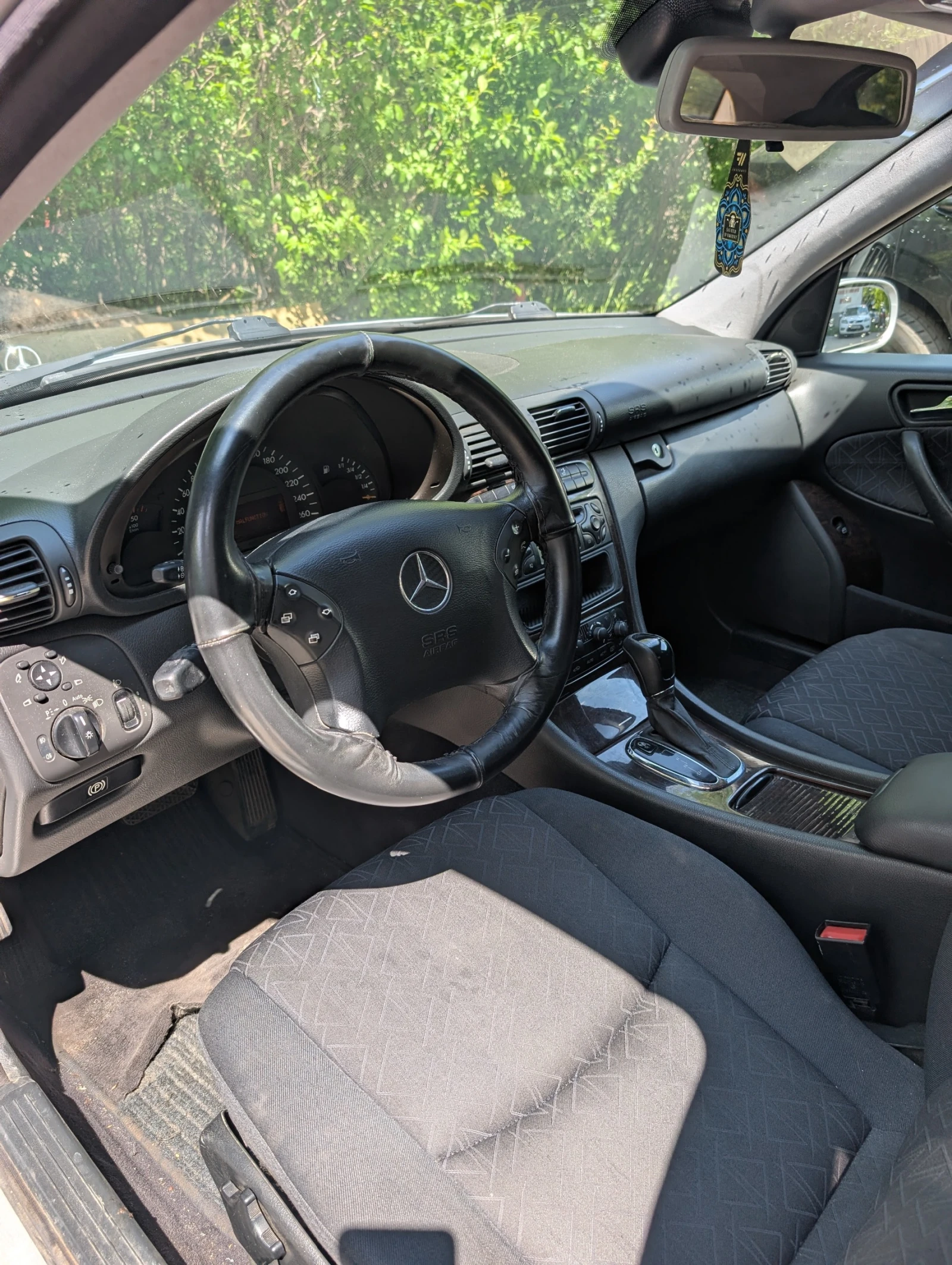 Mercedes-Benz C 200, снимка 7 - Автомобили и джипове - 54661725