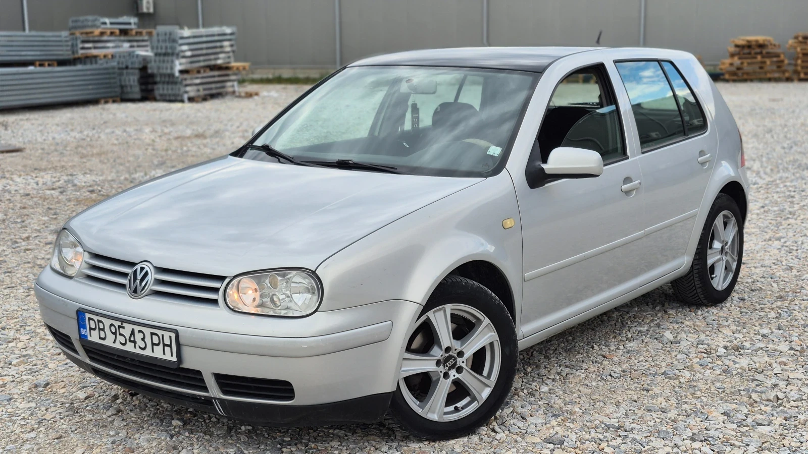 VW Golf 1.9 TDI/110* * * 