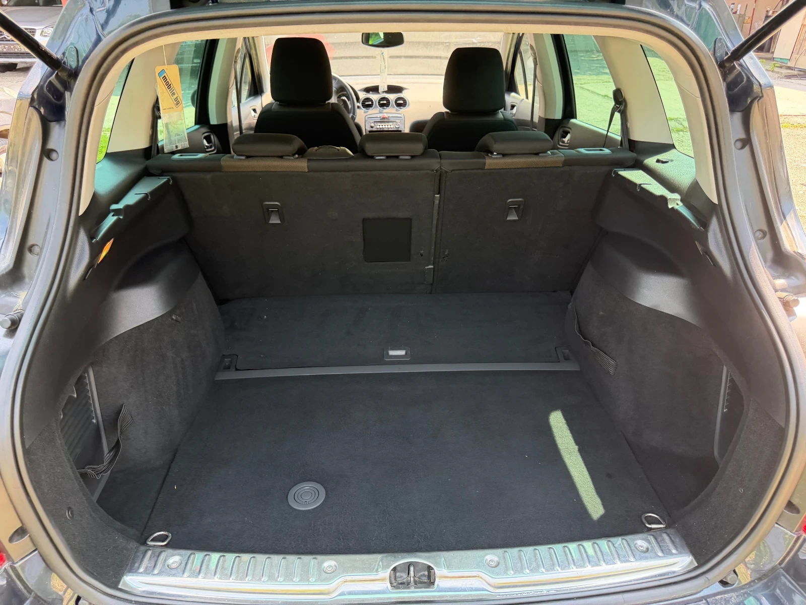Peugeot 308 1.6EHDI, снимка 7 - Автомобили и джипове - 55127660
