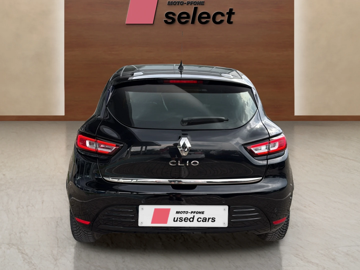 Renault Clio 1.2 i, снимка 8 - Автомобили и джипове - 55158048