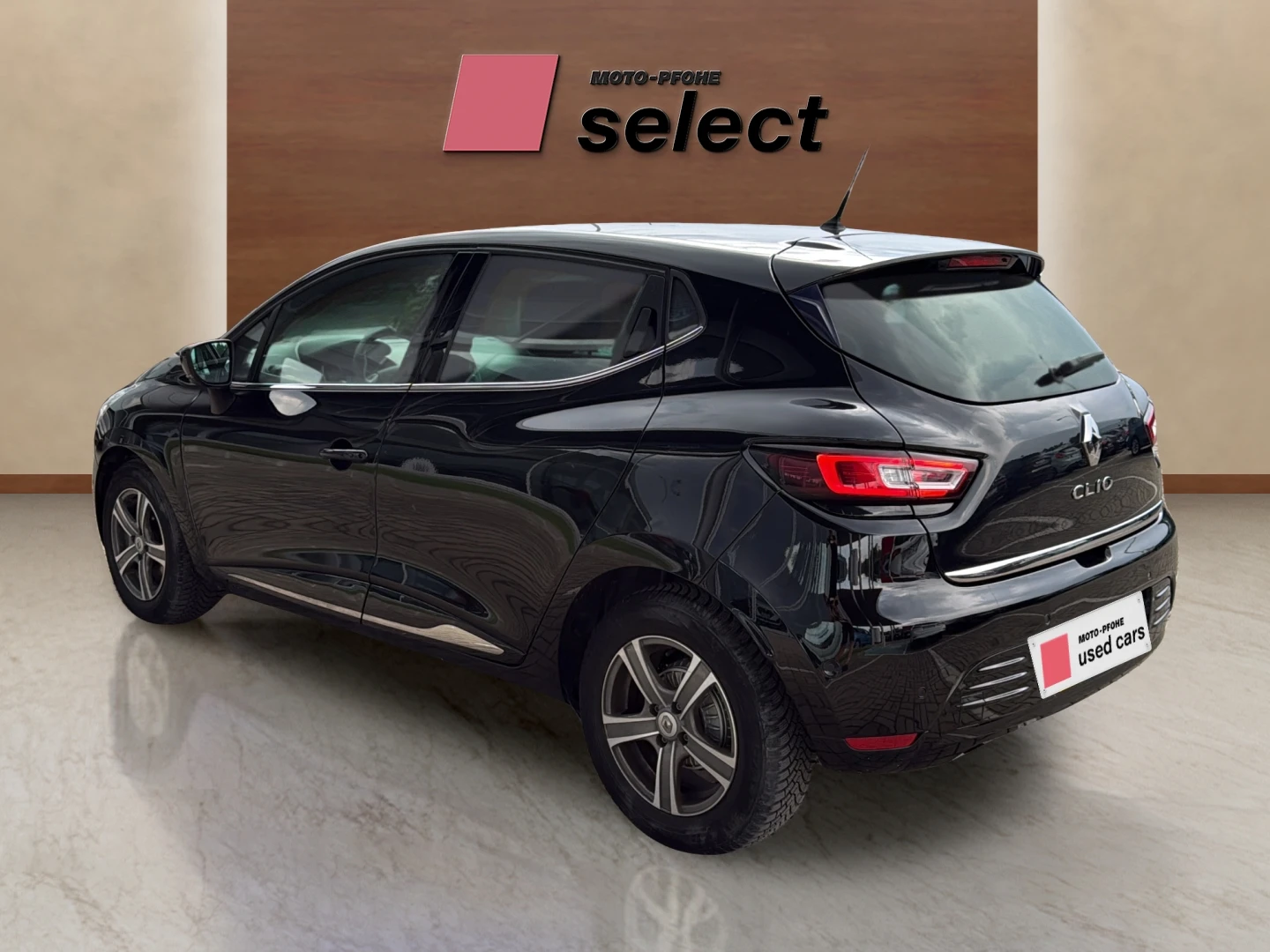 Renault Clio 1.2 i, снимка 6 - Автомобили и джипове - 55158048