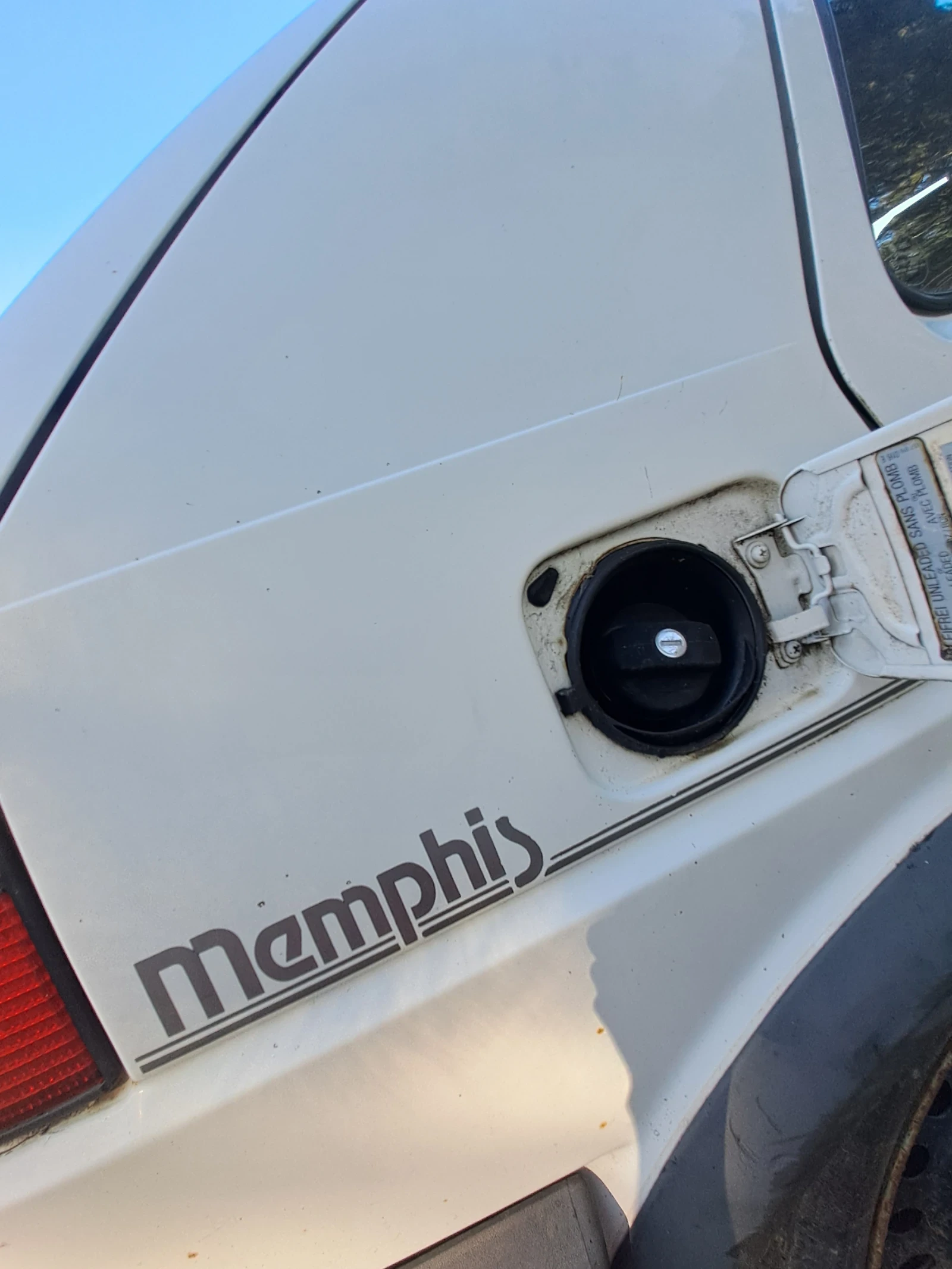 VW Golf 1.6 Memphis, снимка 8 - Автомобили и джипове - 55197854