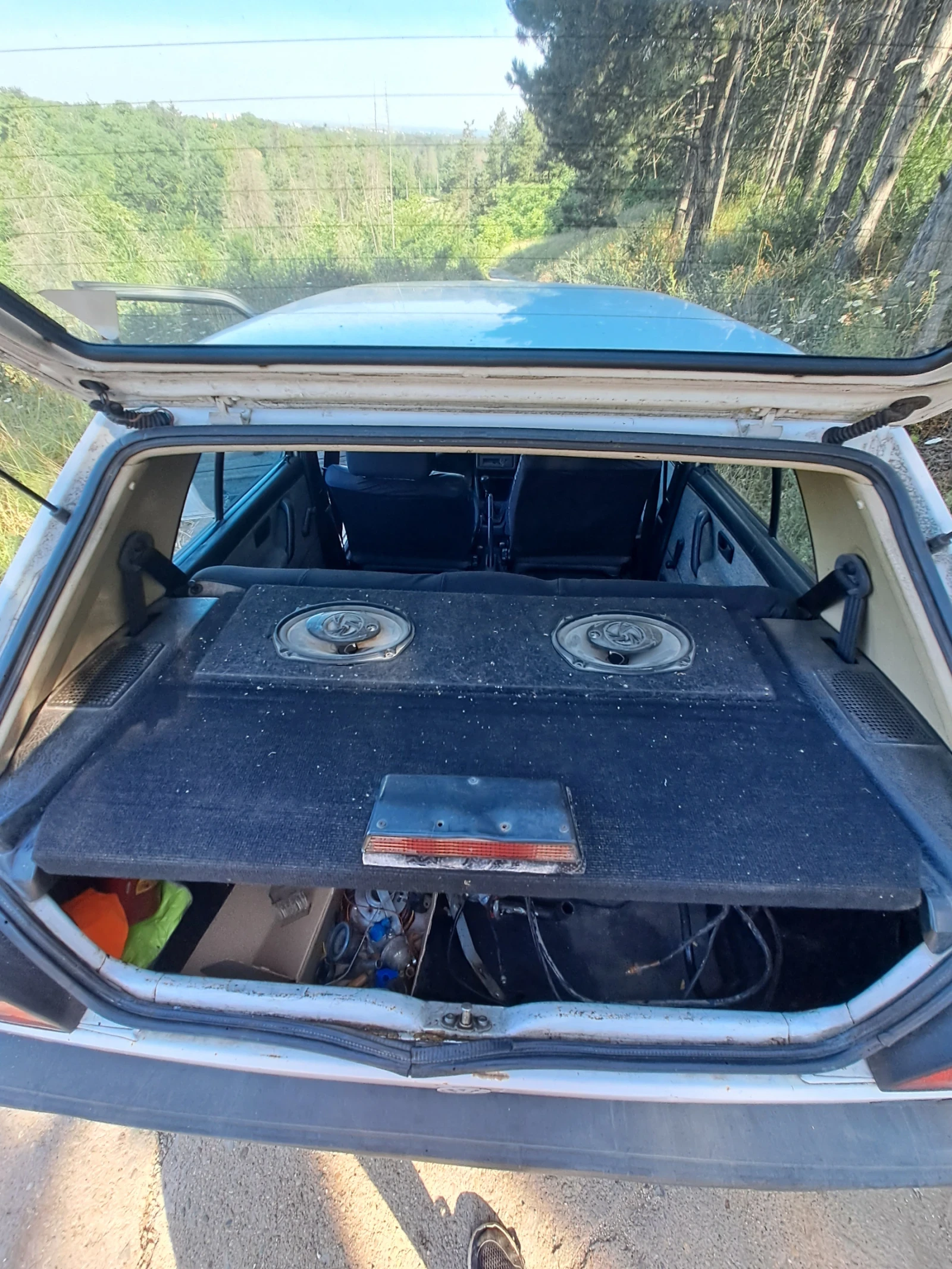 VW Golf 1.6 Memphis, снимка 11 - Автомобили и джипове - 55197854
