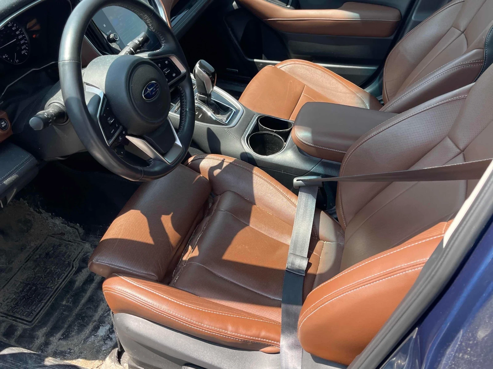 Subaru Outback Premier XT* 360* Pano* Обдухване* 2комлект гуми* П, снимка 7 - Автомобили и джипове - 55548169