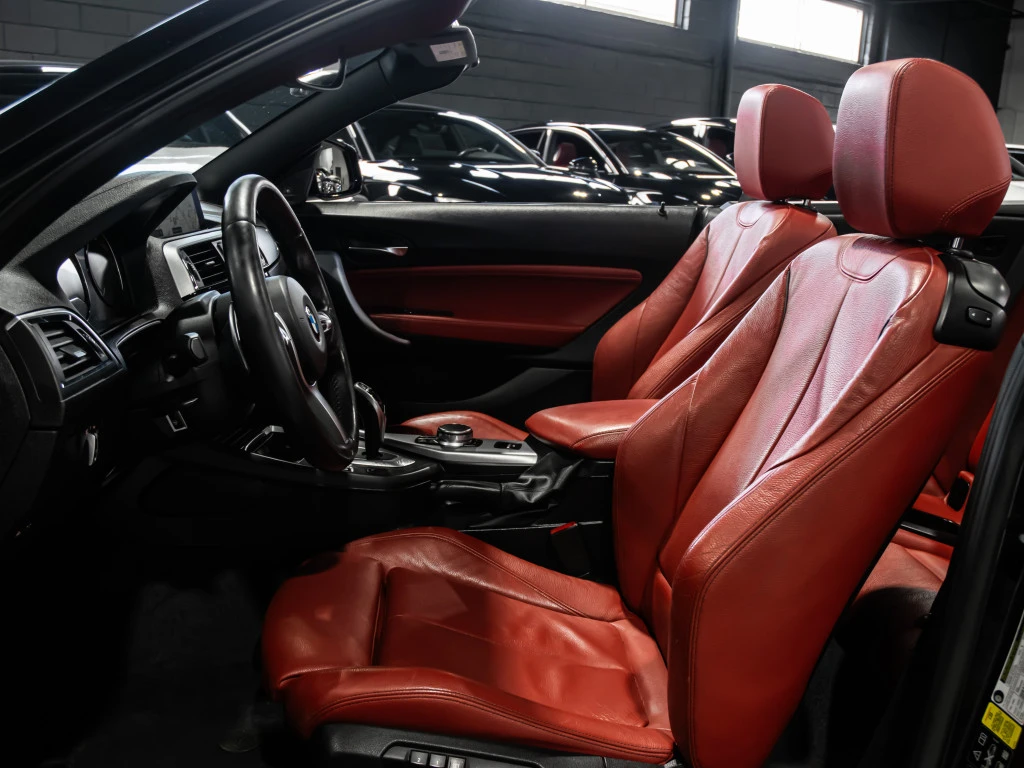 BMW 240 XDRIVE* M SPORT* RED INTERIOR* HARMAN CARDON, снимка 10 - Автомобили и джипове - 55725736