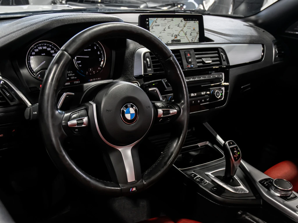 BMW 240 XDRIVE* M SPORT* RED INTERIOR* HARMAN CARDON, снимка 11 - Автомобили и джипове - 55725736