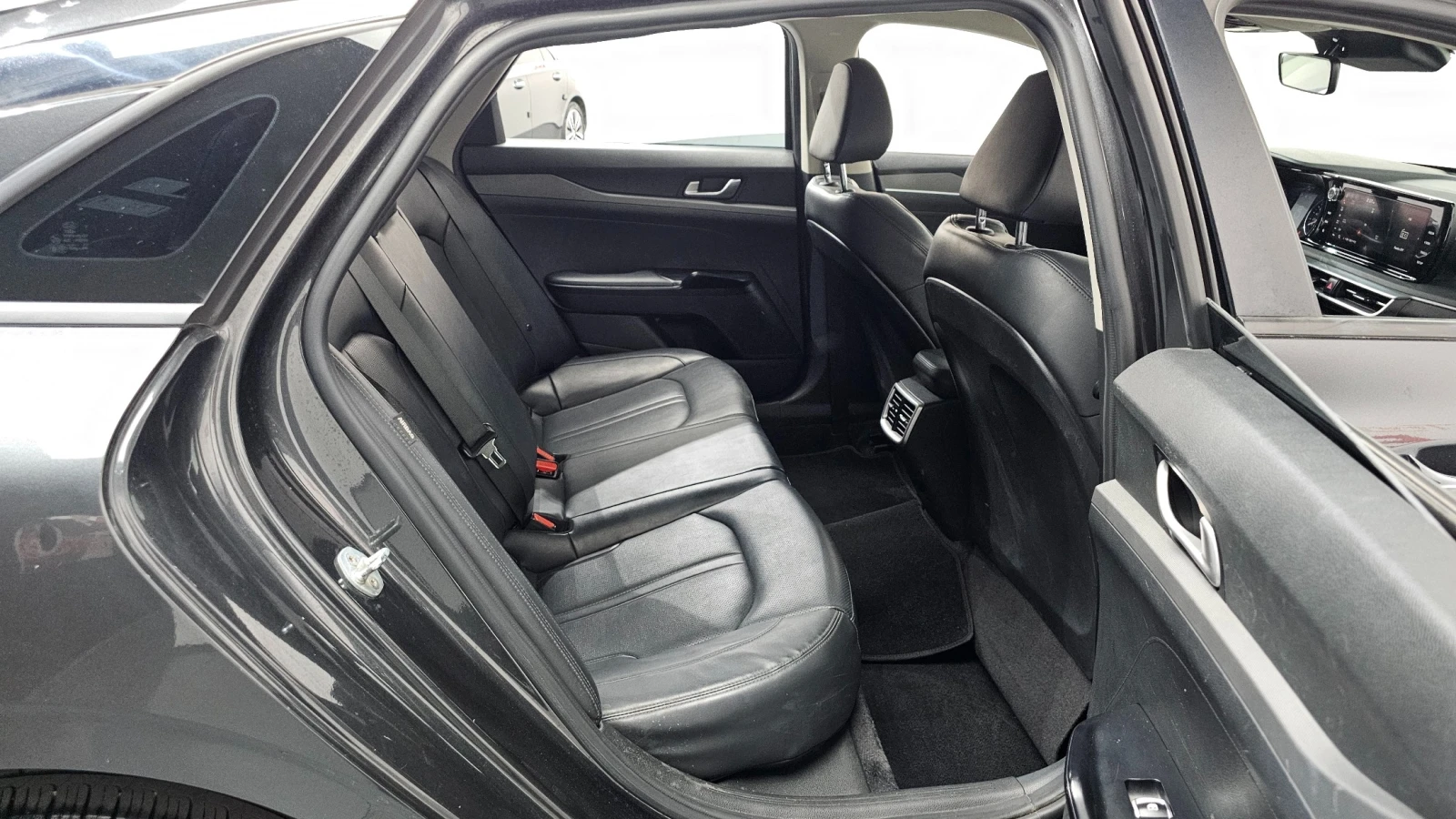 Kia K5 2.0 Trendy, снимка 10 - Автомобили и джипове - 55939146