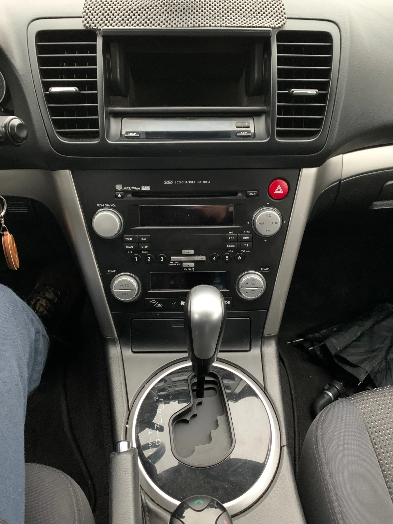 Subaru Legacy 2.0R, снимка 14 - Автомобили и джипове - 56148602