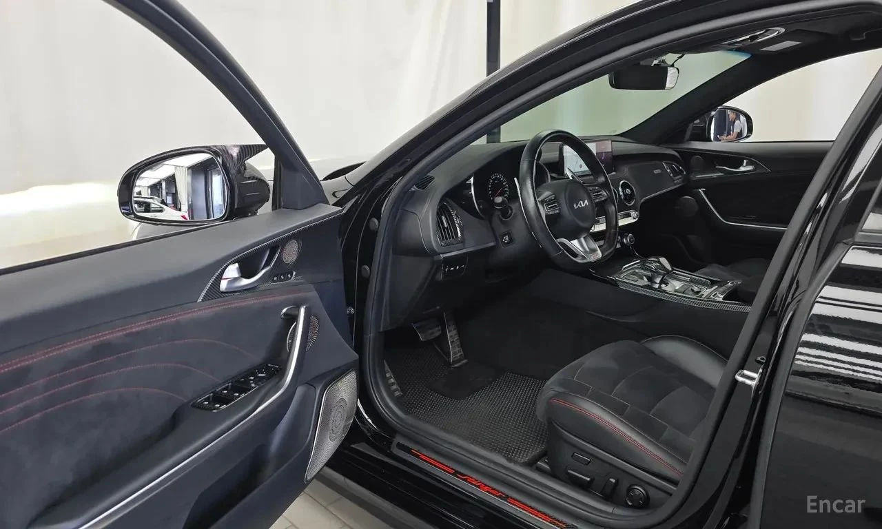 Kia Stinger, снимка 6 - Автомобили и джипове - 56728928