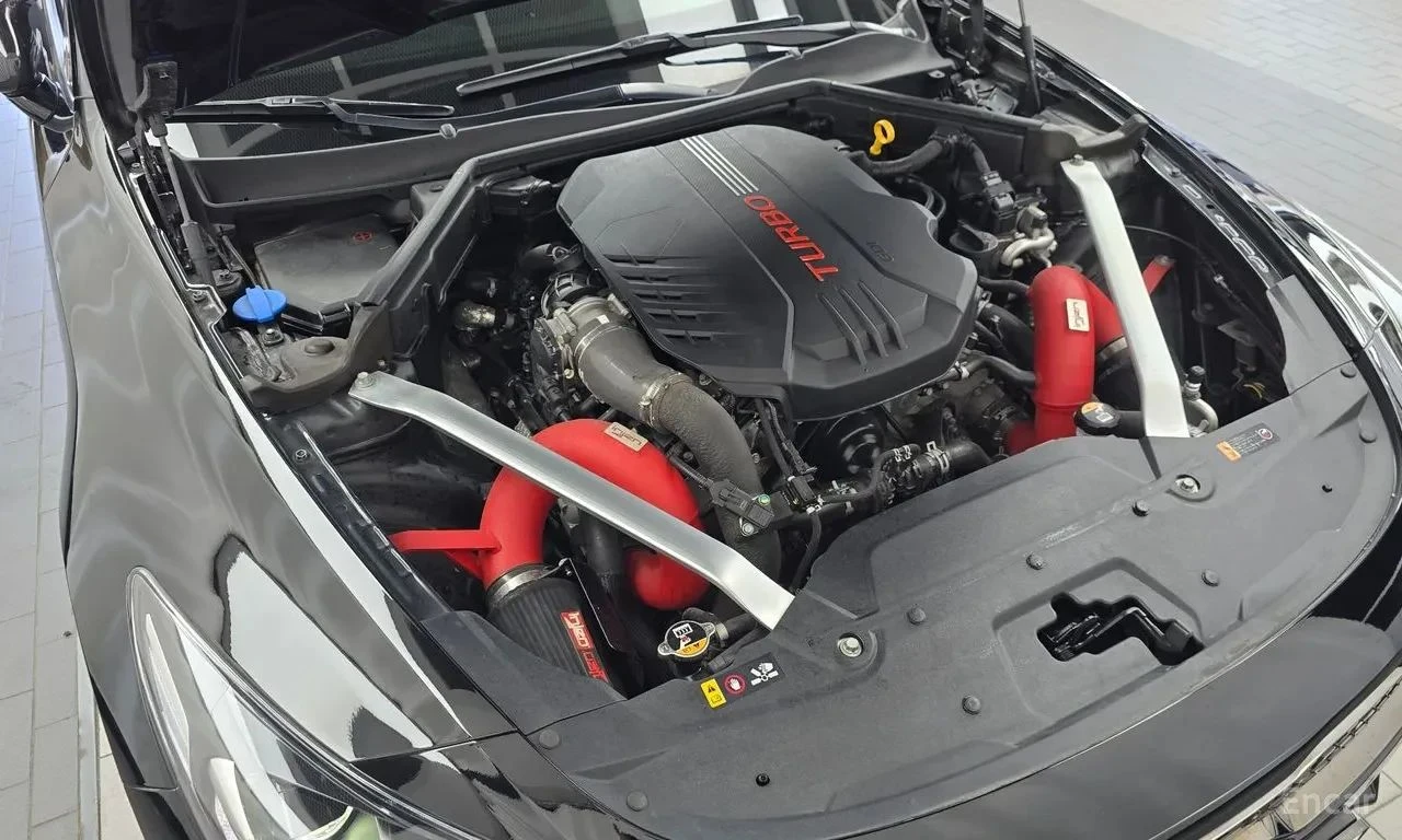 Kia Stinger, снимка 5 - Автомобили и джипове - 56728928