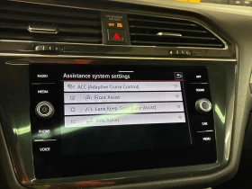 VW Tiguan * Comfortline R Line Black Edition * CARFAX * AWD  - 20530 € / 40153.19 лв. - 44750541 15