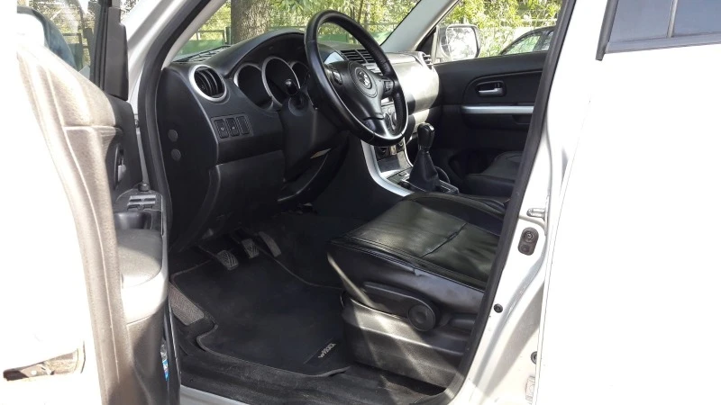 Suzuki Grand vitara, снимка 5 - Автомобили и джипове - 48027016